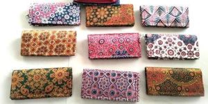 Multicolor Printed Clutch Bag