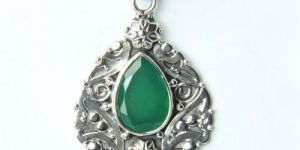 Gemstone Pendant Jewelry