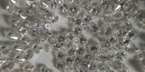 0.8 mm Natural Diamond