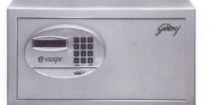 Electronic Swipe Safe