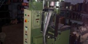 Automatic Pouch Packing Machine