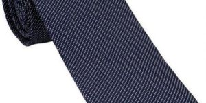 Dotted Line Fashion Tie