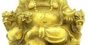 Laughing Buddha Statue