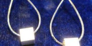 Ladies Push Back Earrings