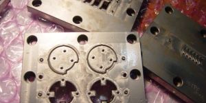 Electronic Part Cutting Dies