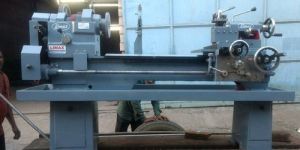 Duty Lathe Machine