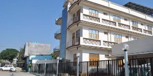 Gomti Hotel Booking Service