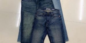 Men Straight Fit Jeans