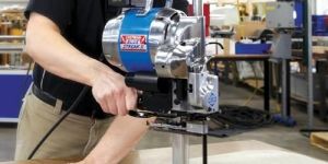 Cloth Cutting Machine