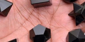 Black Onyx Seven Chakra Stone Sacred Geometry Set