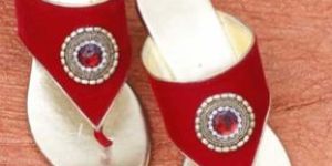 BRIDAL RED GOLD VEVET WEDGES