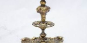 BRASS EMBOSSED SINGLE