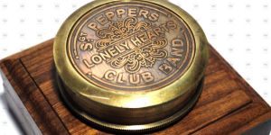 Antique Brass Collectible Compass