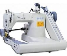 Three Needles Arm Chain Stitch Machine