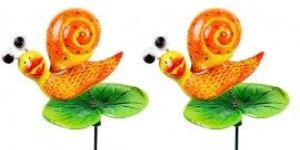 2 Set of Plastic Snail on Leaf Stake