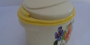Yellow Plastic Casseroles Hot Pot