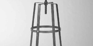 ADJUSTABLE INDUSTRIAL STOOL