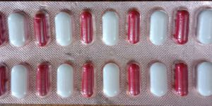 RJFh-Calcium Tablet and Iron Capsule combi pack for pregnanc