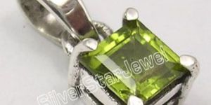 925 Silver PERIDOT GEMSTONE Pendant