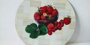 Fancy Wooden Set of Heat Pads