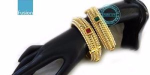 Ruby Emerald Polki Kundan Bangle