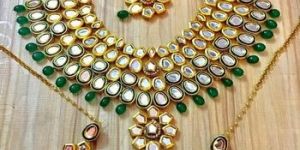 Kundan Traditional Wedding Jewellery Sets