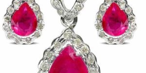 Ruby Pendant Set Marsha