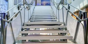 Stainless Steel Stair Step