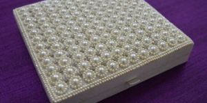 Box Pearl Handmade Embroidery