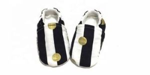 Vellcro Material Smooth Baby Booties