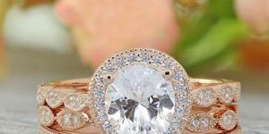 Pear Cut White Diamond Wedding Set Ring