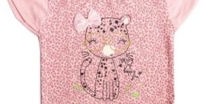 PINK TOP WITH A CAT PRINT AND 3-D BOW