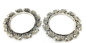 Ethnic Bollywood Style Silver Oxidized Bangle