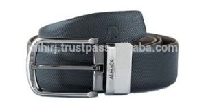 DOUBLE SIDED REMOVABLE TWIST PIN BELT