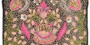 Embroidered Coin Purse