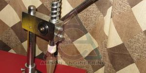 Manual Perfume Bottle Collar Fitting Machine