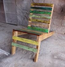 Old Wood Multi Color Relax Chair for Outdoor Cafe And Restaurant