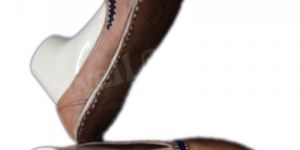 CAMEL KANTHI ROUND MOJARI