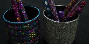 GLITTER LAC PEN HOLDER