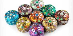 Mirror Work Diamond Box