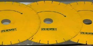 Edge Cutting Blade