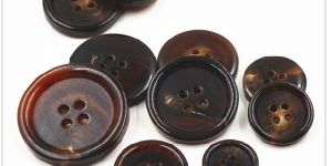 Buffalo Horn Button