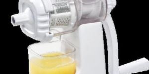 Vegetable and Fruit Juicer