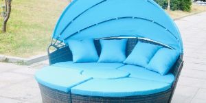 Steel Daybed with Canopy