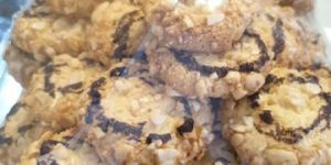 Chocolate Peanut Cookies