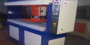 Travelling Head Clicking Machine