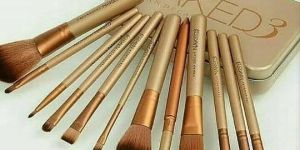 Urban Decay Naked 3 Power Make up Brush