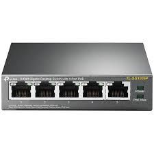 Desktop Switch with 4 PoE Ports