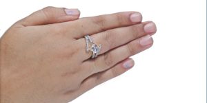 Designer Solitaire Ring