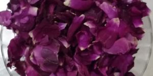 Freeze Dried Rose Petals